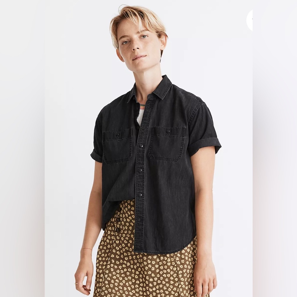 Madewell (Denim Oversized Ex-Boyfriend Short-Sleeve Shirt in Lunar Wash)